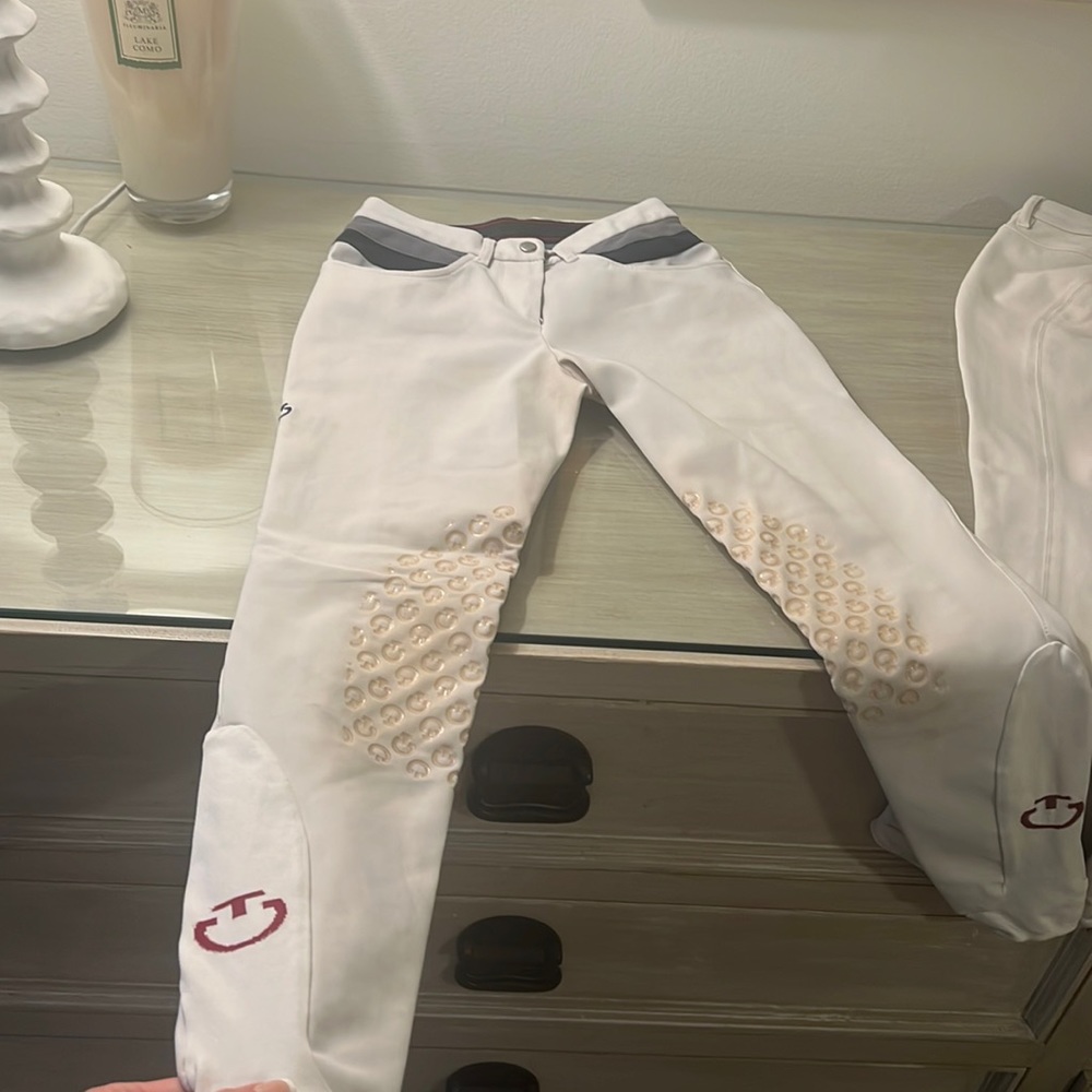 Cavalleria Toscana White | IT 38 Make an offer!